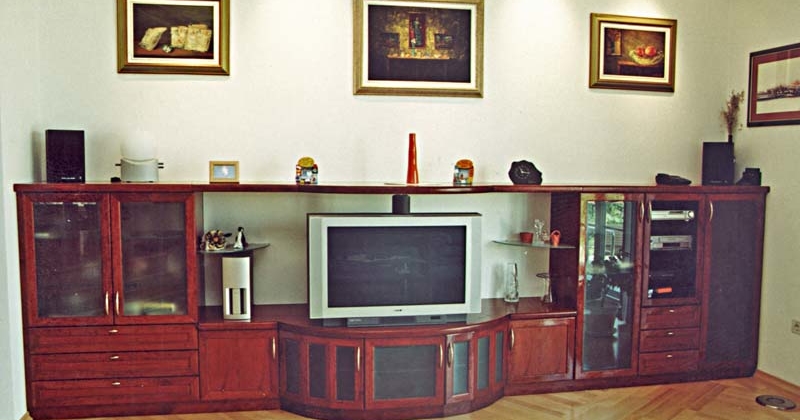 komoda-03-tv-800x420.jpg