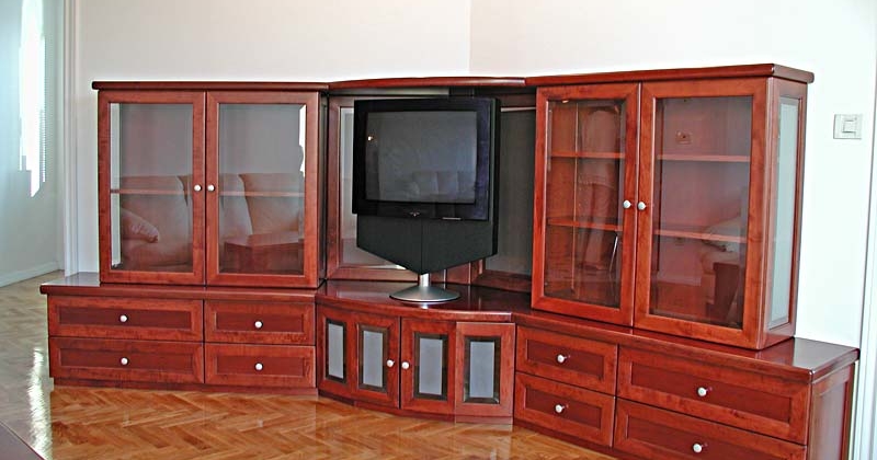 komoda-05-tv-800x420.jpg